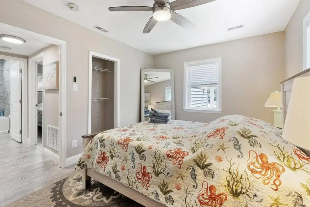 Spectacular 3 BR Condo One Block to the Beach