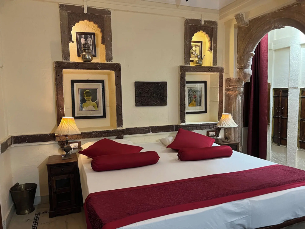 The Juna Mahal