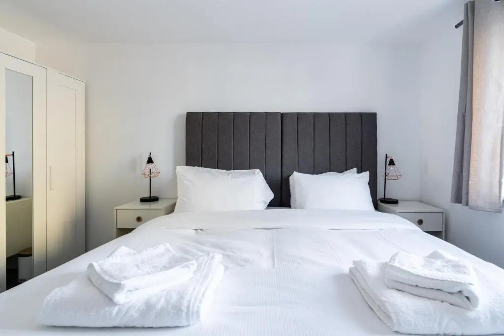 Suites by Rehoboth - Abbey Wood Station - London Zone 4