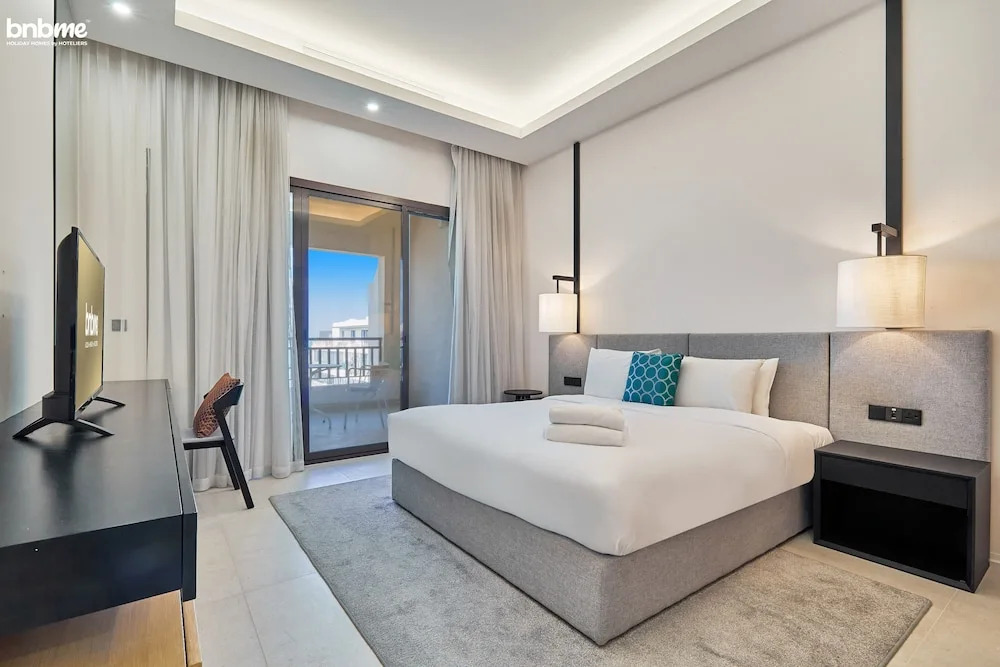 2B-AnantaraNorth-802P by bnbmehomes