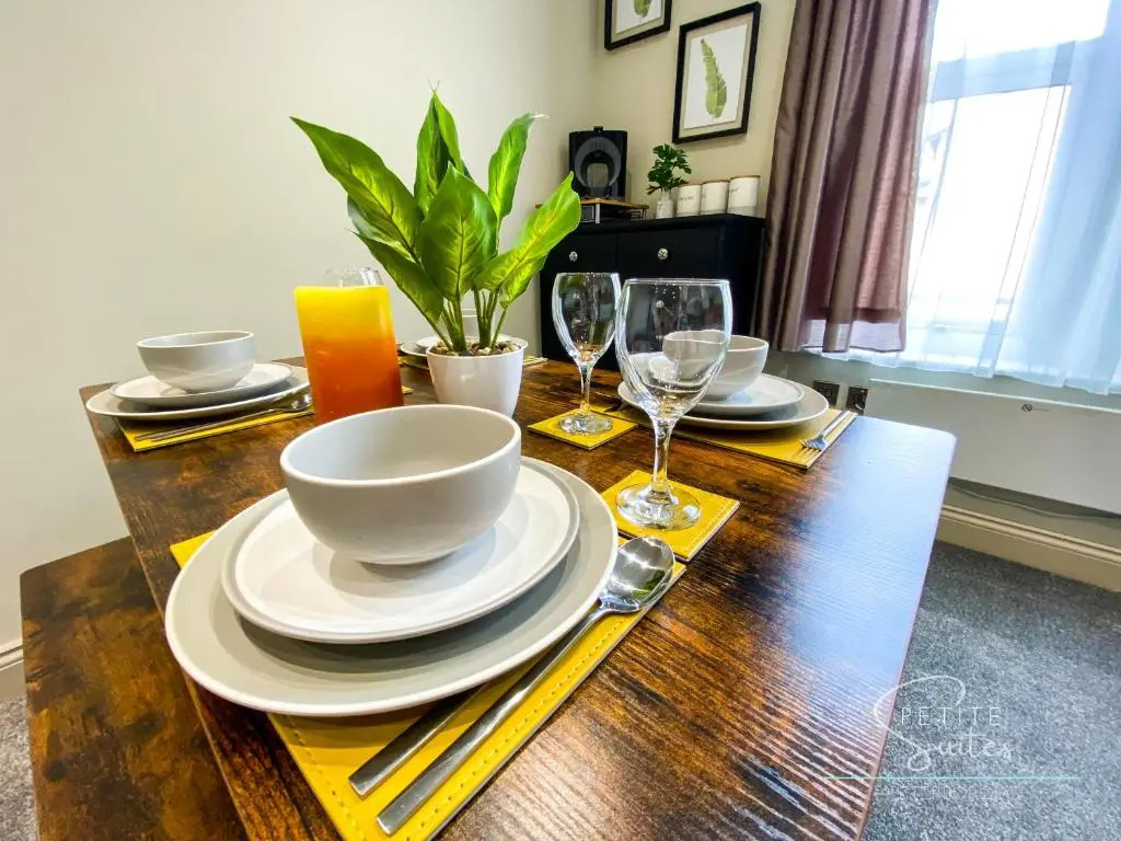 The Wild Fauna Suite - Petite Suites