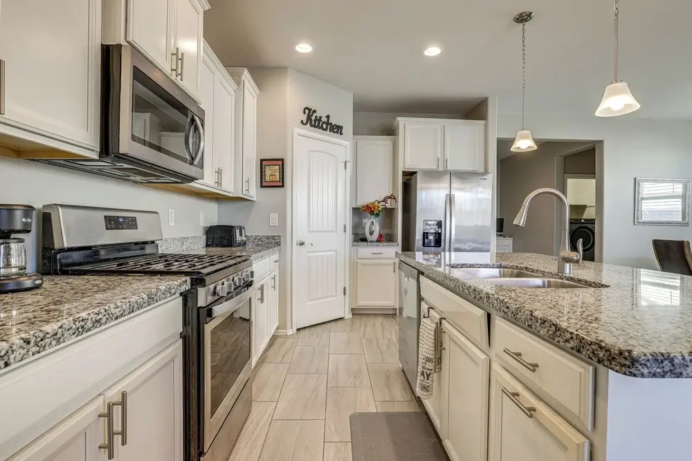 Goodyear Oasis w/ Outdoor Pool + Hot Tub!