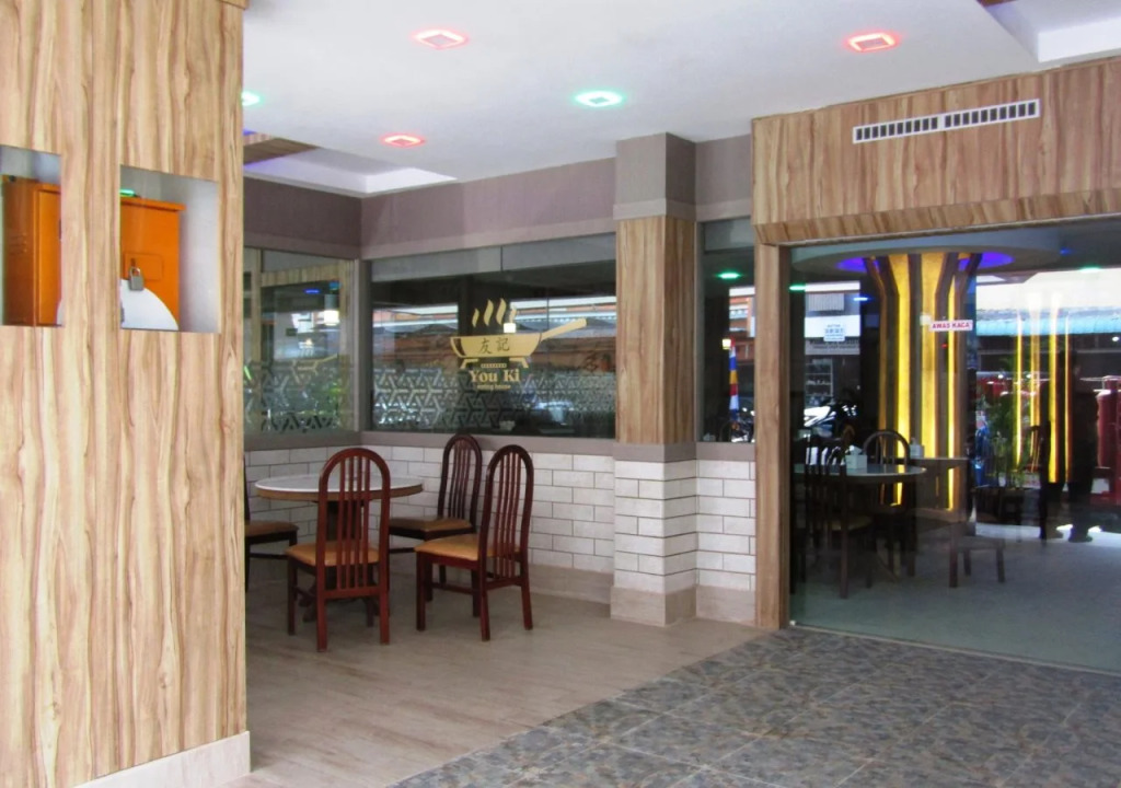 RedDoorz Plus at Paragon Nagoya Hotel Batam