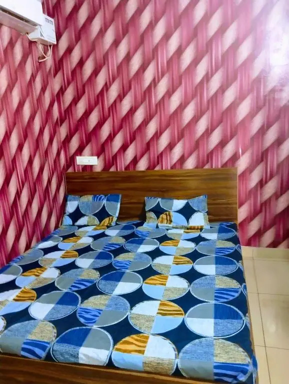POP 91498 Corner House 3k