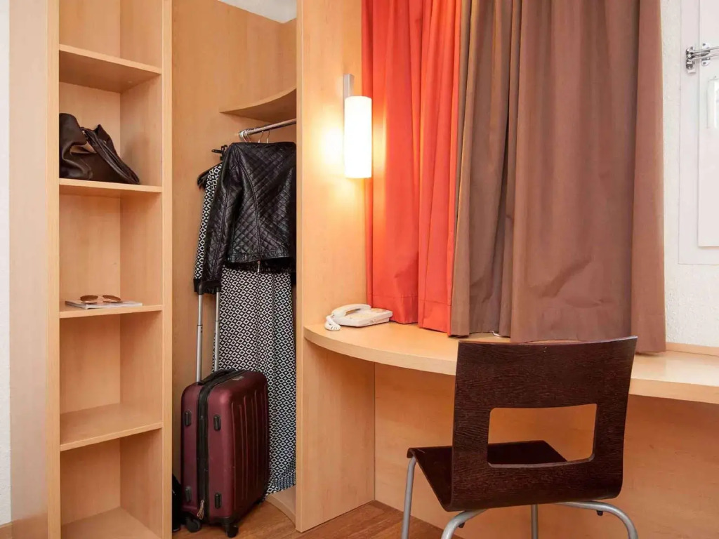 ibis Avallon