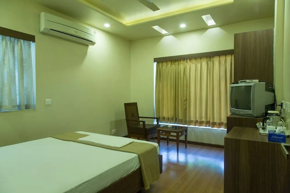 JK Rooms 137 Majestic Annexe