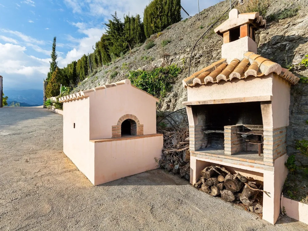 Rustic Holiday Home in Almuñecar with Private Swimming Pool