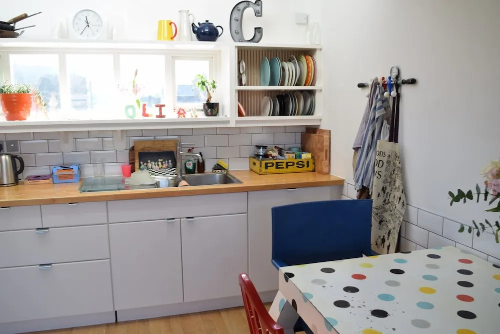 3 Bedroom Mews House in West London