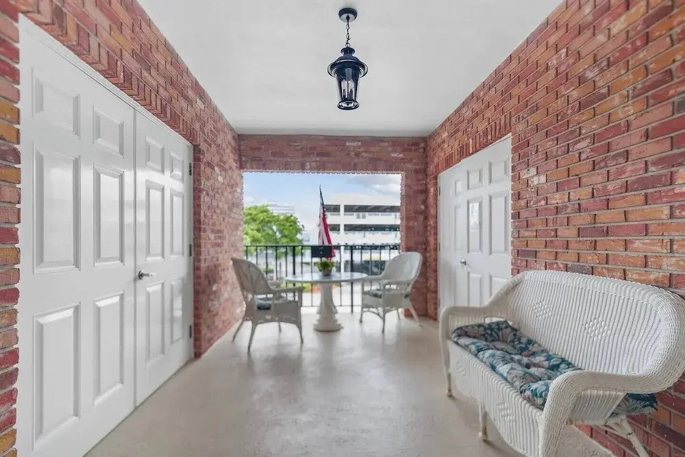 Las Olas & Beachside getaway with pool