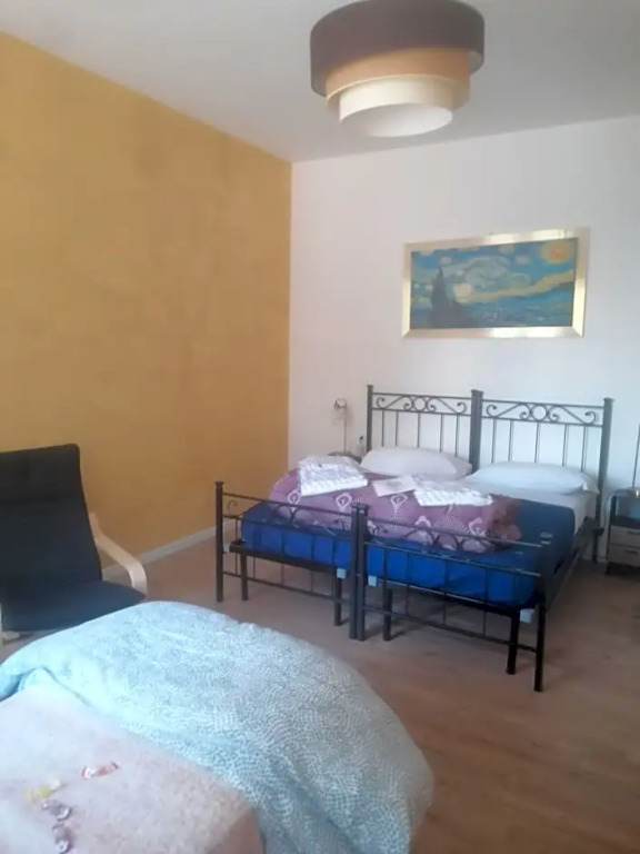 Emmanueli65 fronte clinica per 5 matrimoniale 2 singoli 1 divano letto