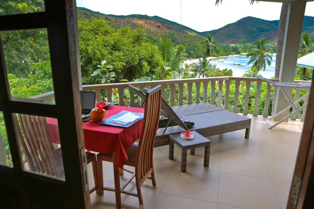 Sea View Lodge