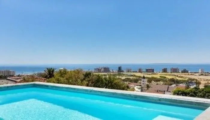 Upper Green Point Roos Villa