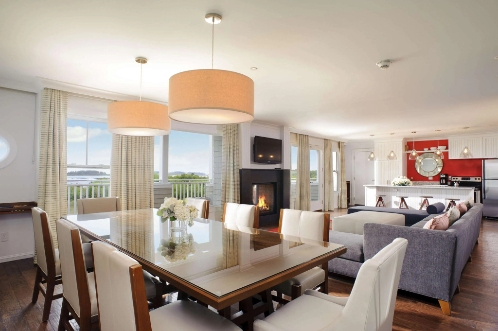 Inn By the Sea