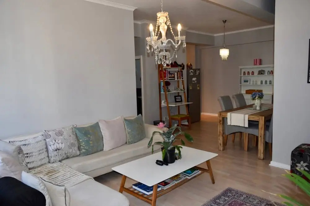 Beautiful Apartment in The Piazza With Pool and Gym
