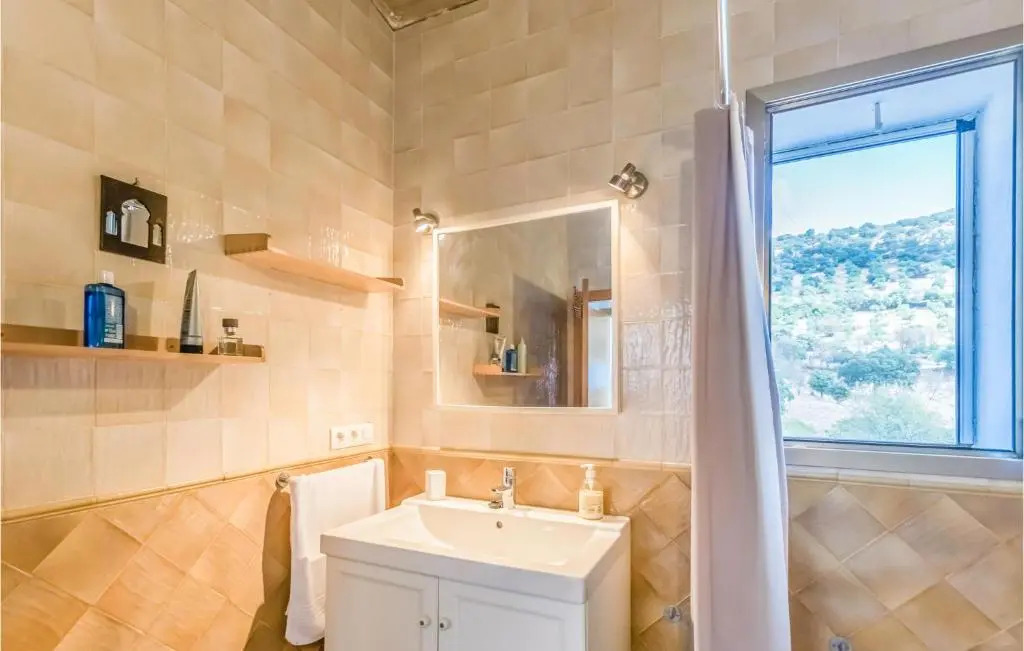 Pet Friendly Home In Villaharta