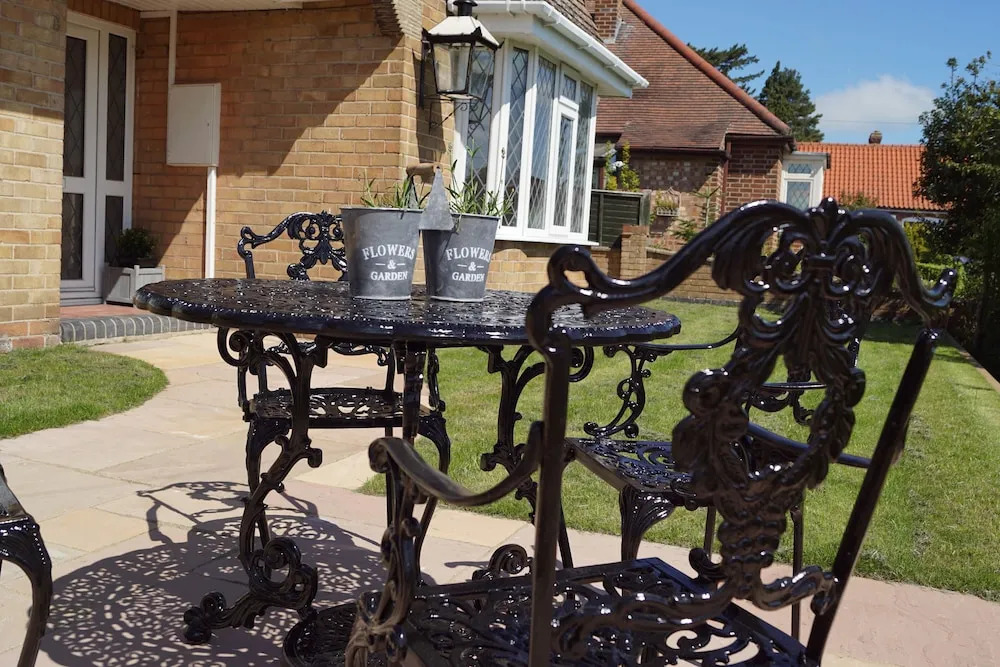 Vale View - Sleeps 6 - Pets Ok - Garden - Parking