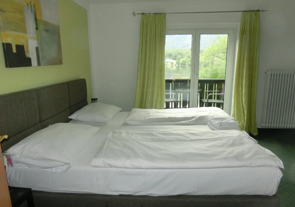 B&B Hallstatt Lake OBERTRAUN self check in