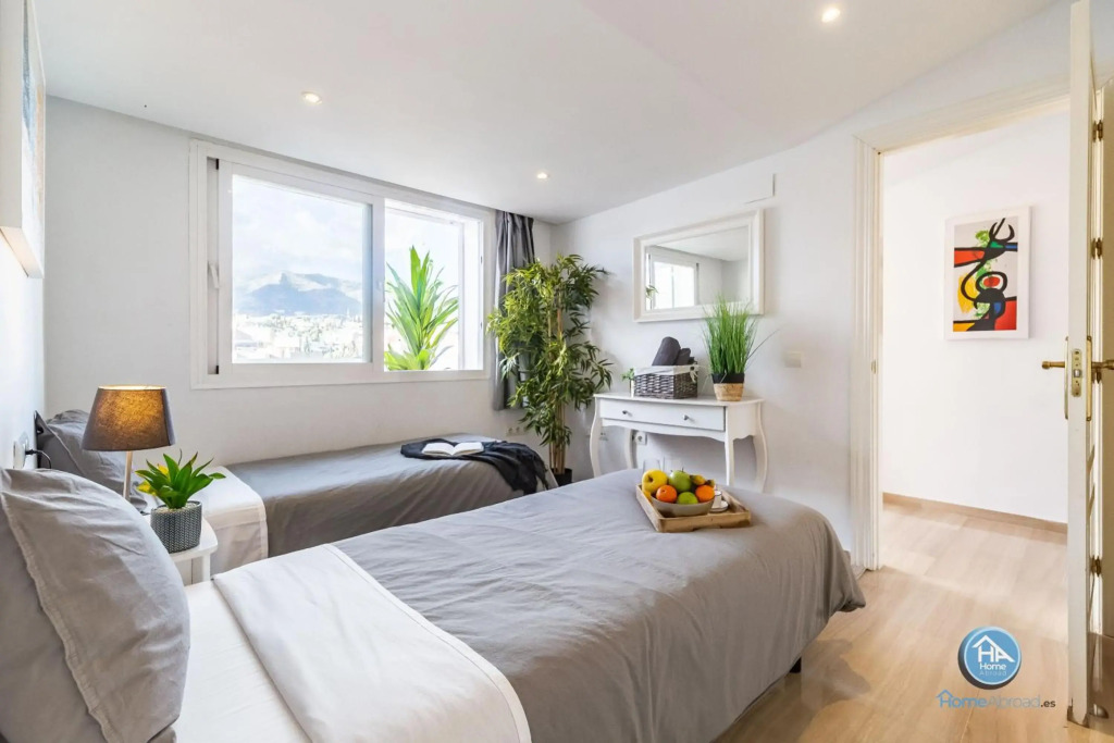HomeAbroad Apartments - Ático Deluxe Fuengirola with FREE Parking