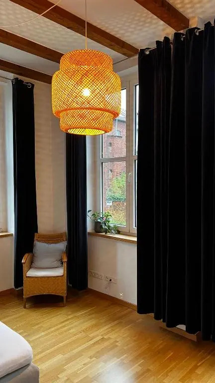 ARYVE JC Studio - Altstadtnahes Boutique Apartment mit Markenmatratzen auf Hotelniveau inklusive kostenfreiem Parkplatz