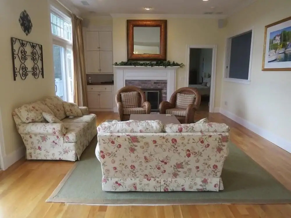 41 Mooncussers Lane - Five Bedroom House