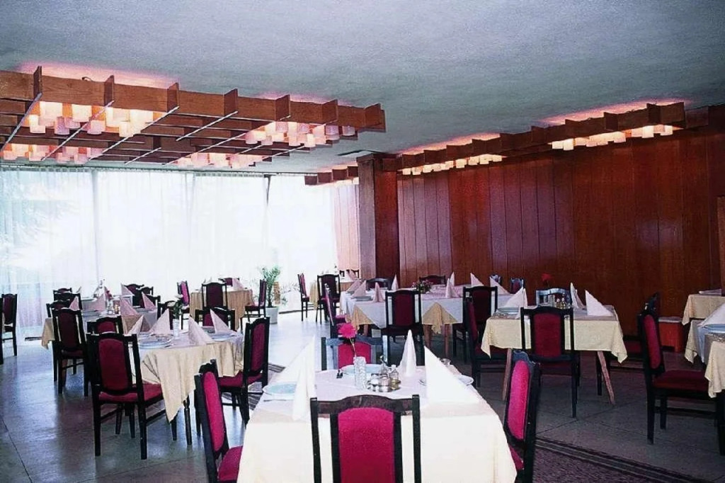 Hotel Compass