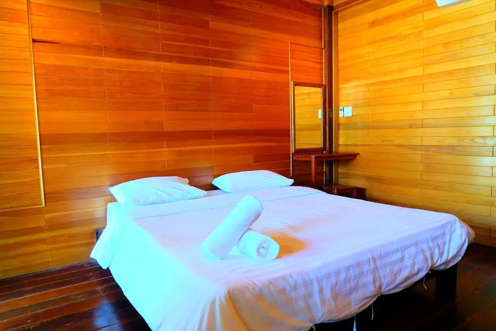 Lam Poh Beach Resort
