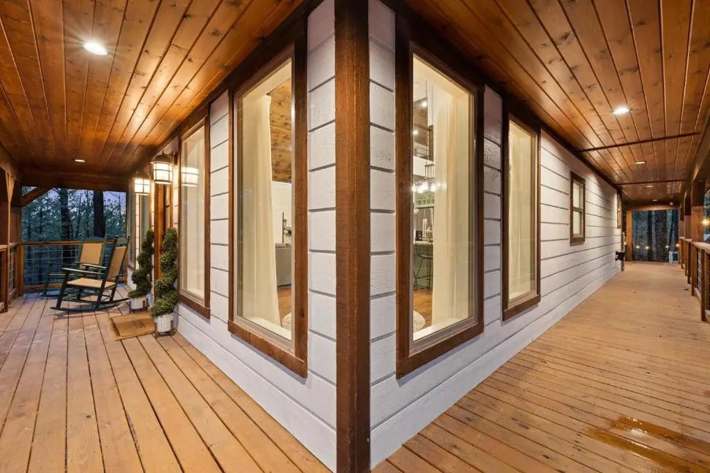 Meant To Bee! New 2 Bedroom, 2 Bath, Sleeps 8! Ping Pong & Shuffle Board