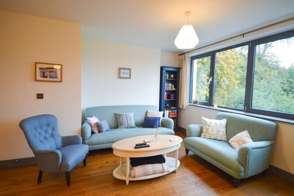 Bright One Bedroom Clifton City Pad