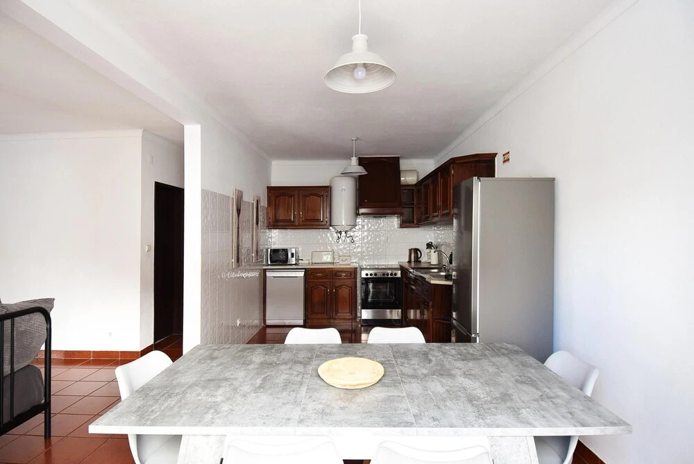House with 2 Bedrooms in Lourinhã, with Wifi
