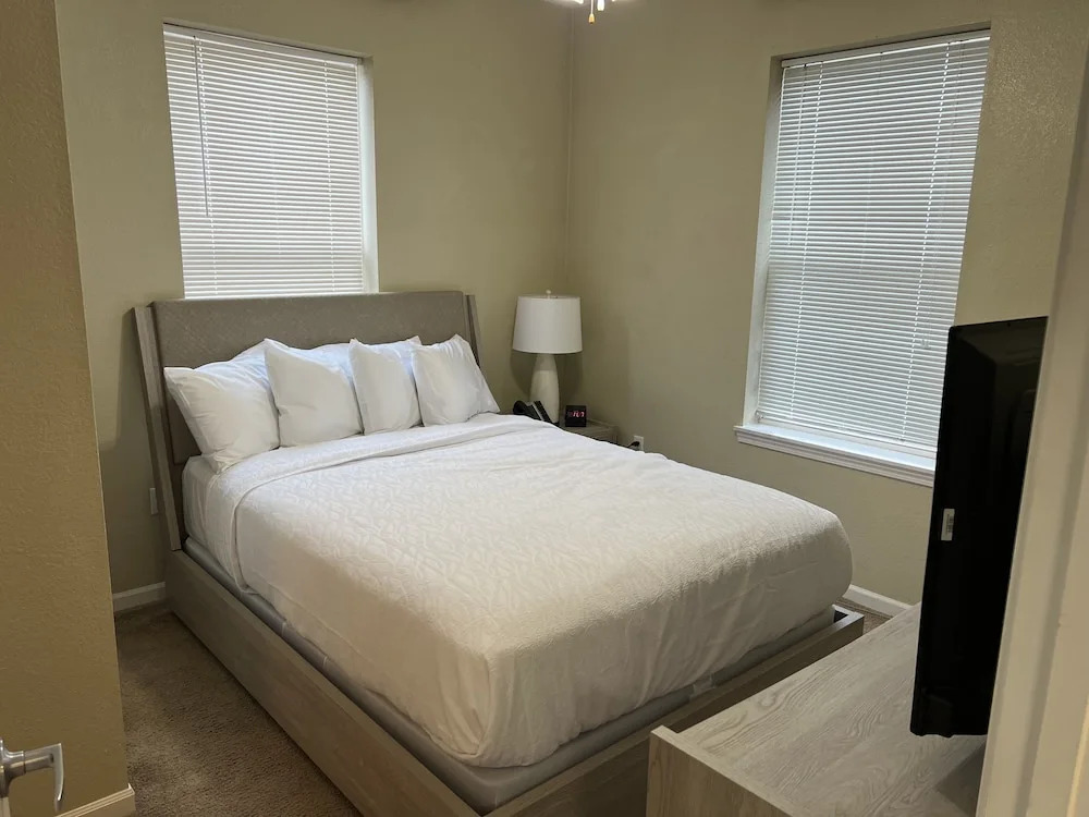 WASHBURN HOTEL SUITES