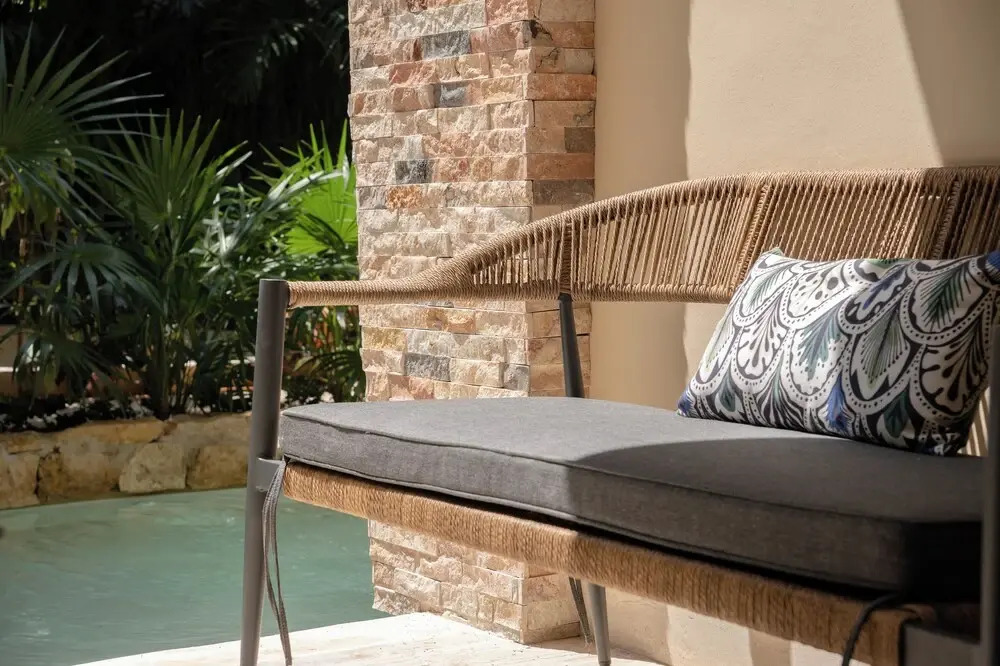 Luxurious Studio Rooftop Pool BBQ Gym