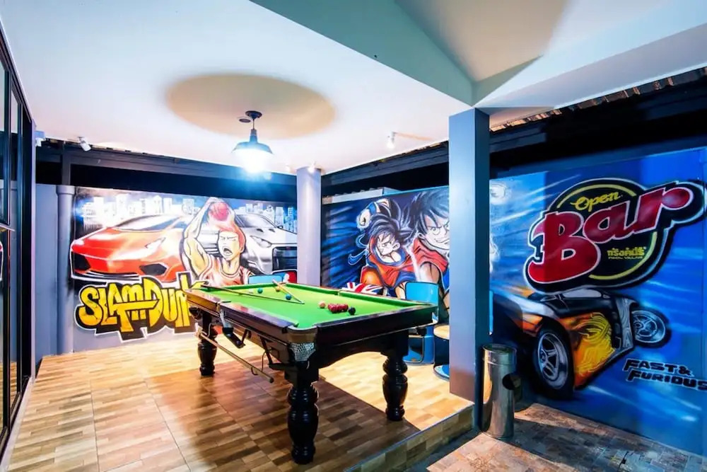 Grand Prix Pool Villa