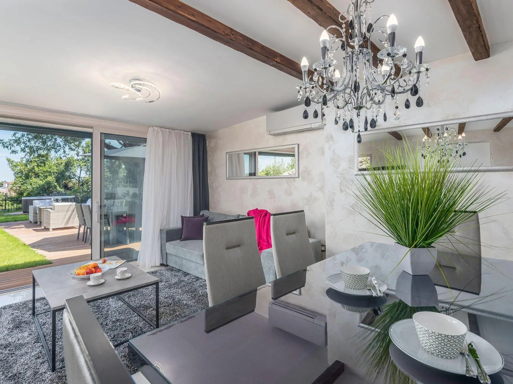 Beautiful Deluxe Villa with Sea View, located in the center of - Rovinj.