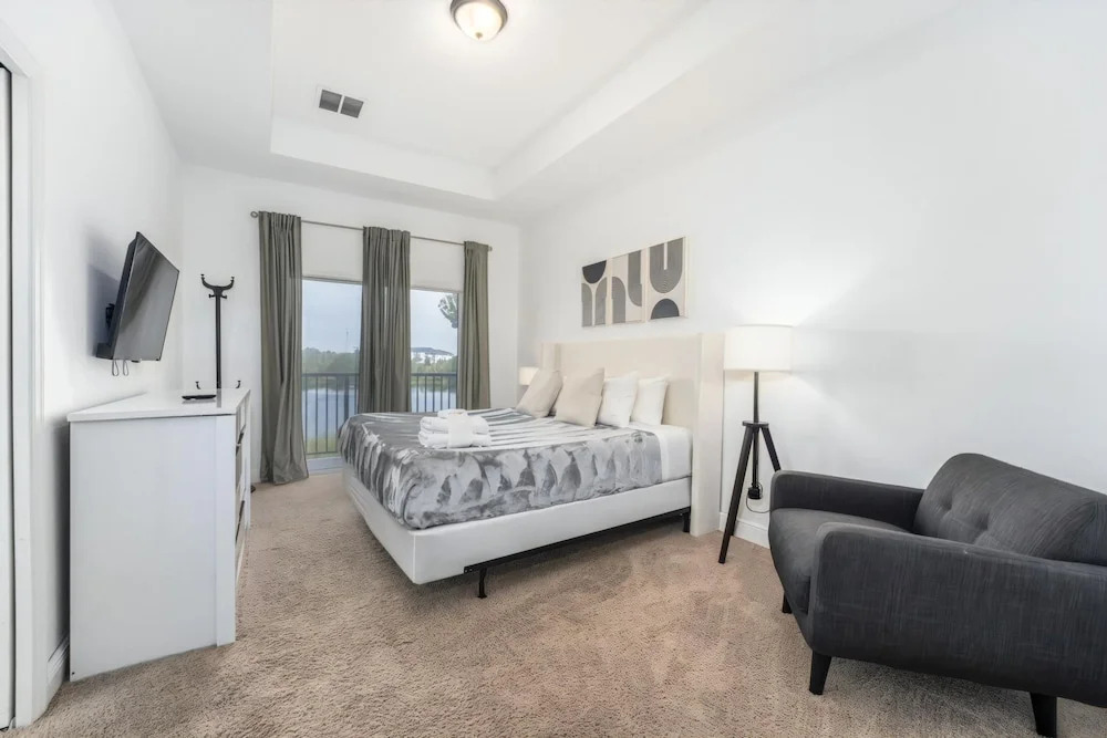 Resort 3BR Paradise Minutes From Disney