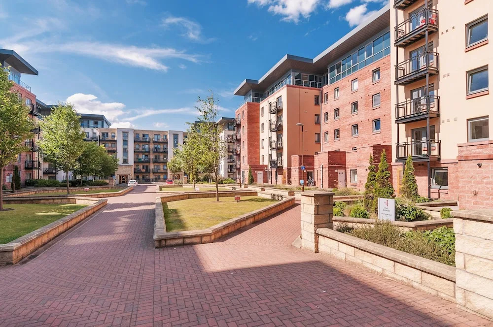 This fantastic 3 bed ground floor apartment has private parking too!