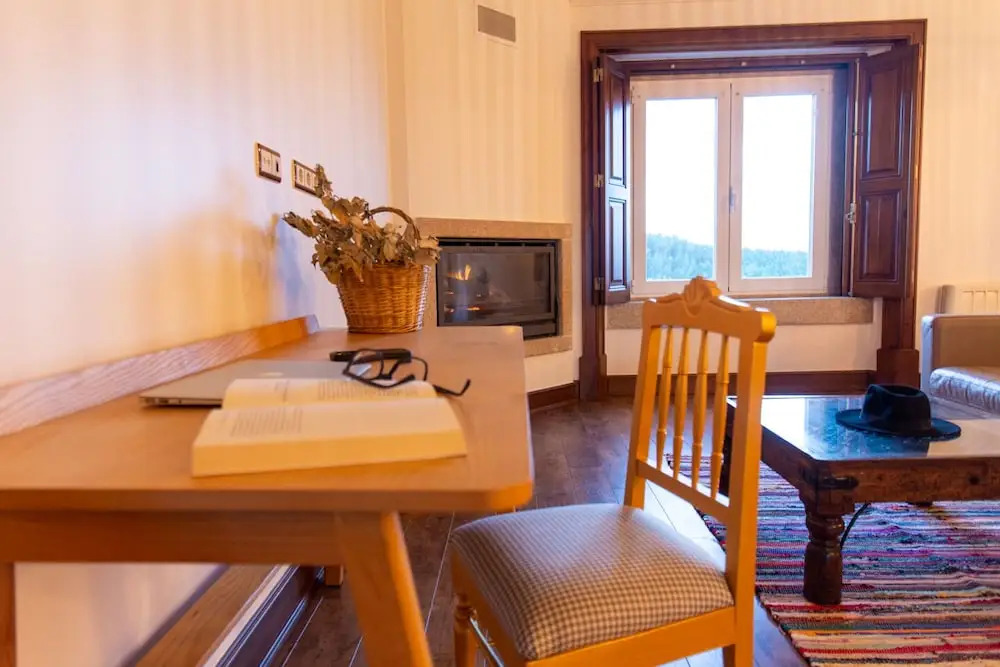 AR Country House
