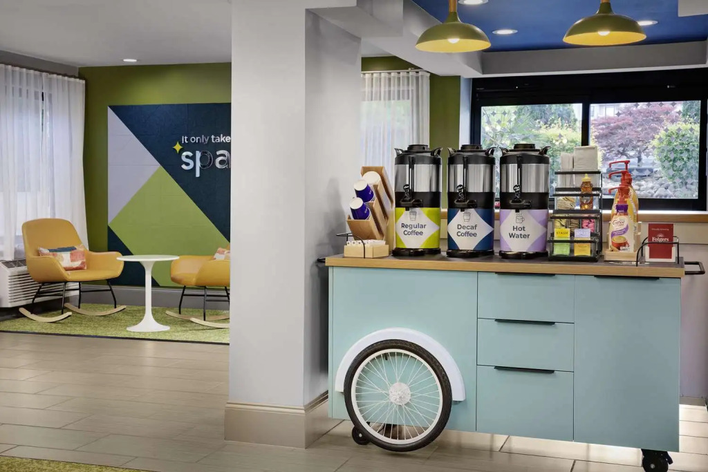 Отель Spark by Hilton Atlanta Cumberland Ballpark