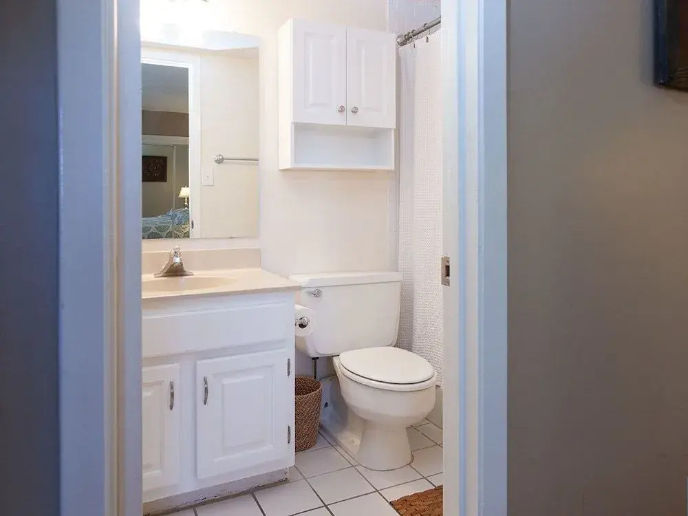 Gulf Shore Condo #317 - 2 Br condo by RedAwning