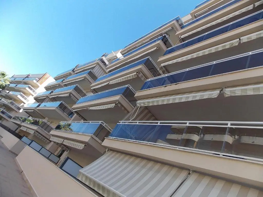 Residencial Ventura Park / Royal / Jerez