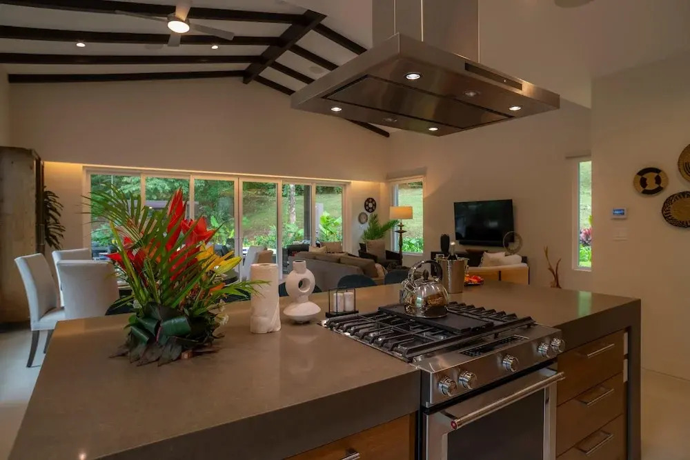 - Casa Cenizaro Six Bedroom Private Pool Family