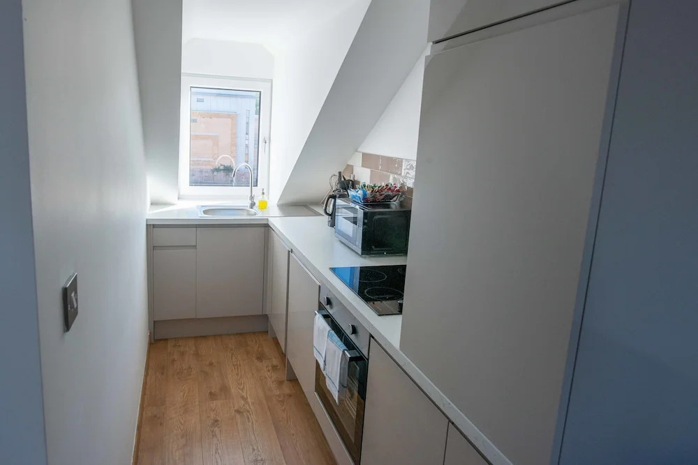 Newmarket Road Apartments (Peymans)