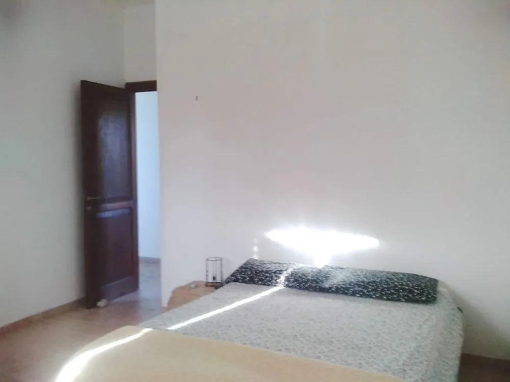 House With 2 Bedrooms in Campofilone, With Furnished Garden - 3 km Fro