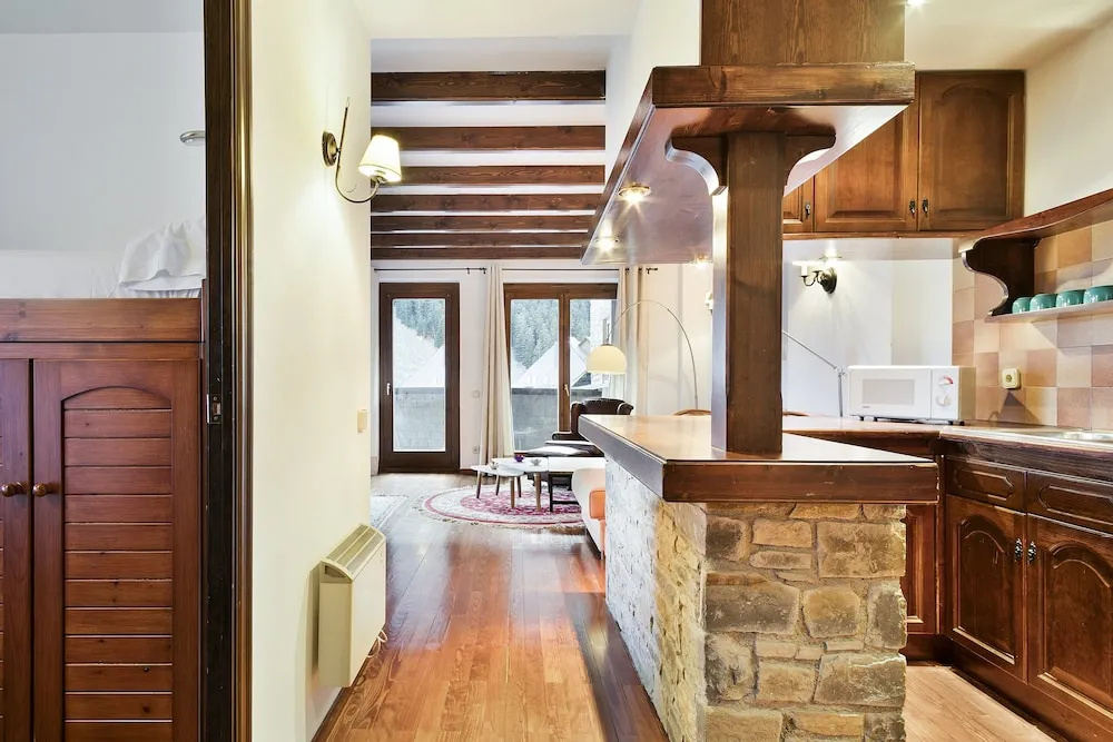 Luderna - Apartamento con Terraza Bonaigua A4 Varicauba