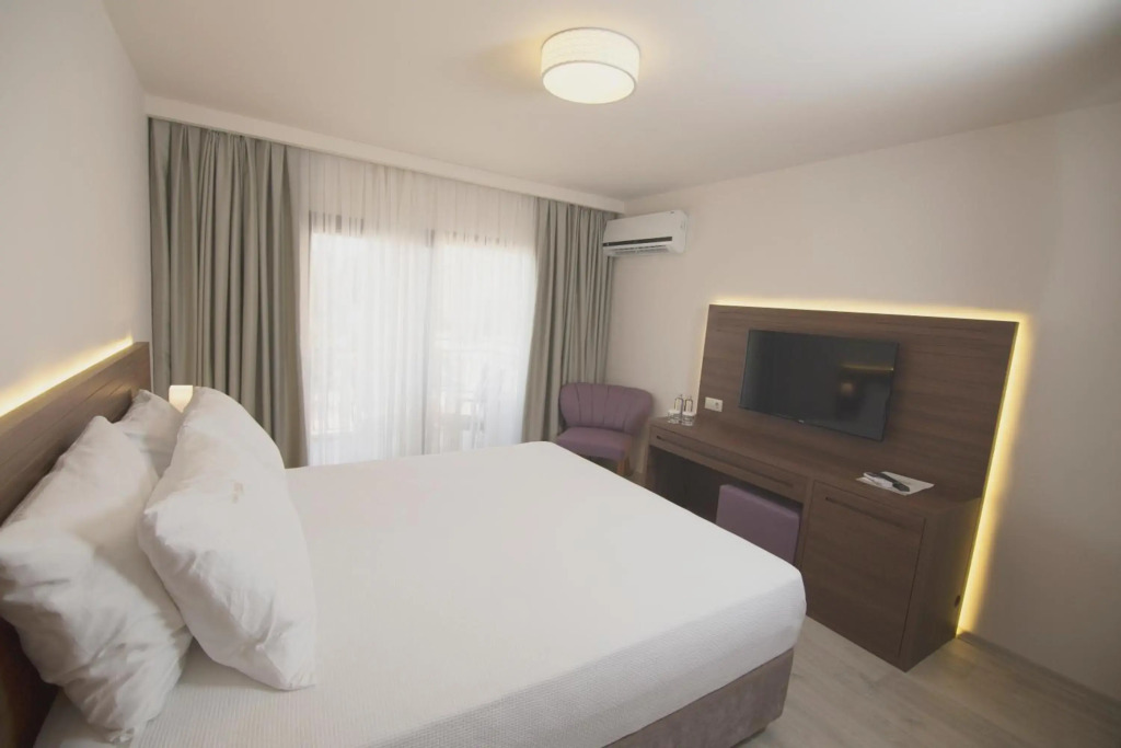 Neopol Hotel Deluxe