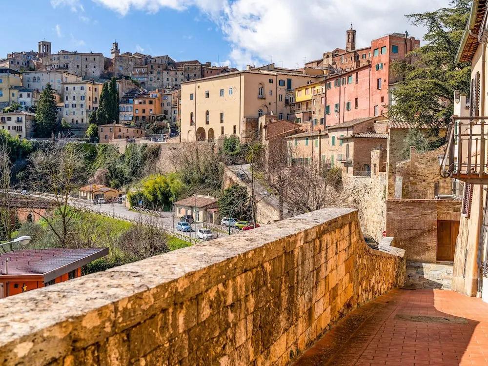 Vintage Holiday Home in Montepulciano With Heating