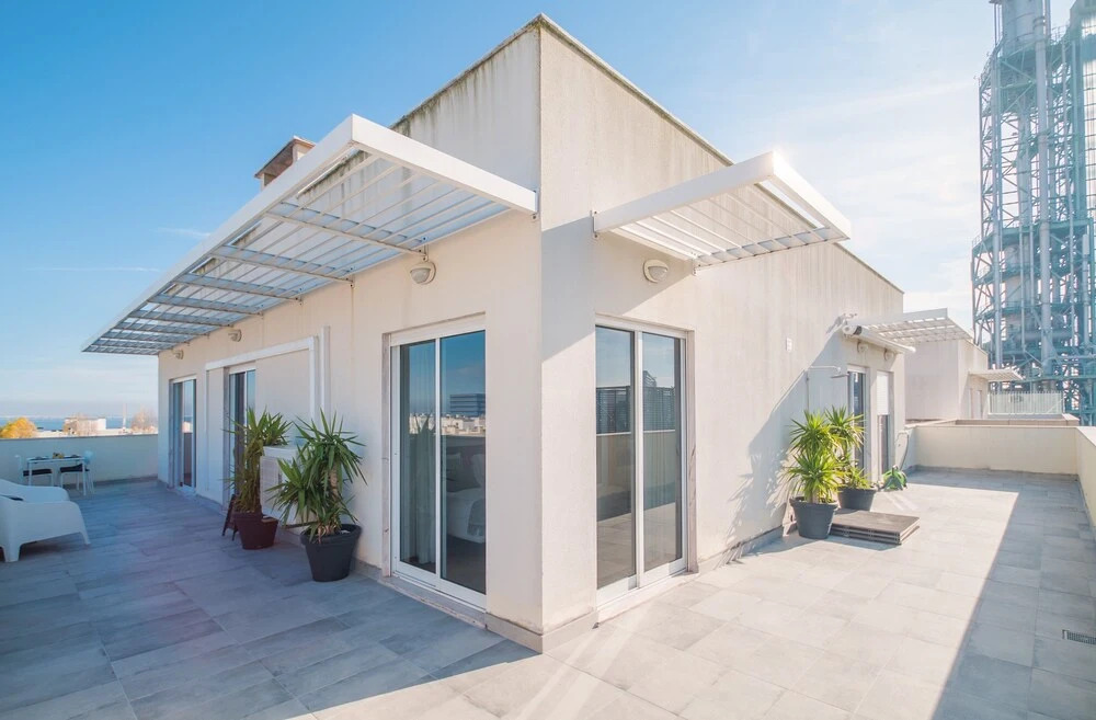 Exclusive Penthouse Terrace & Garage