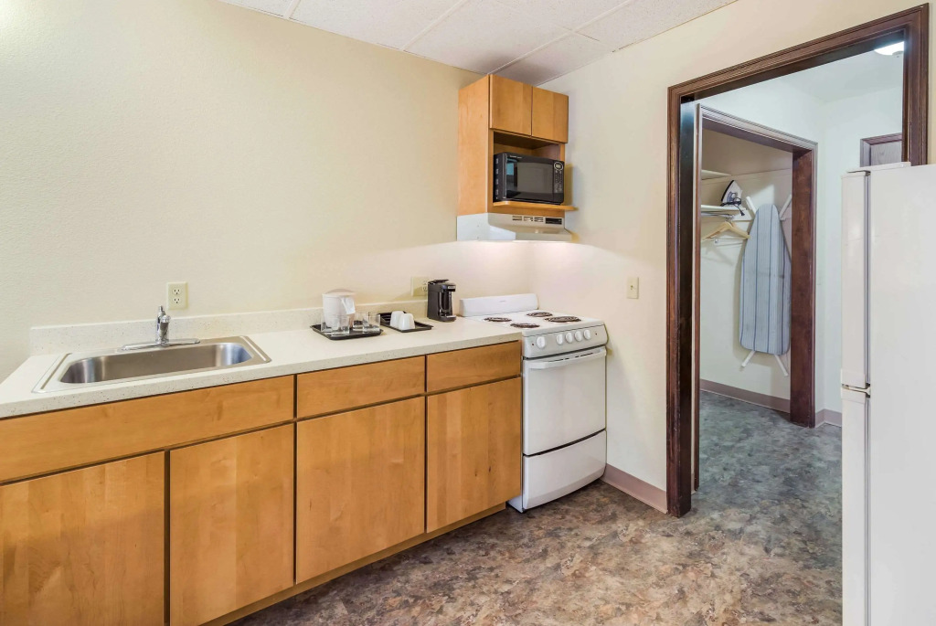 Clarion Hotel & Suites Fairbanks near Ft Wainwright