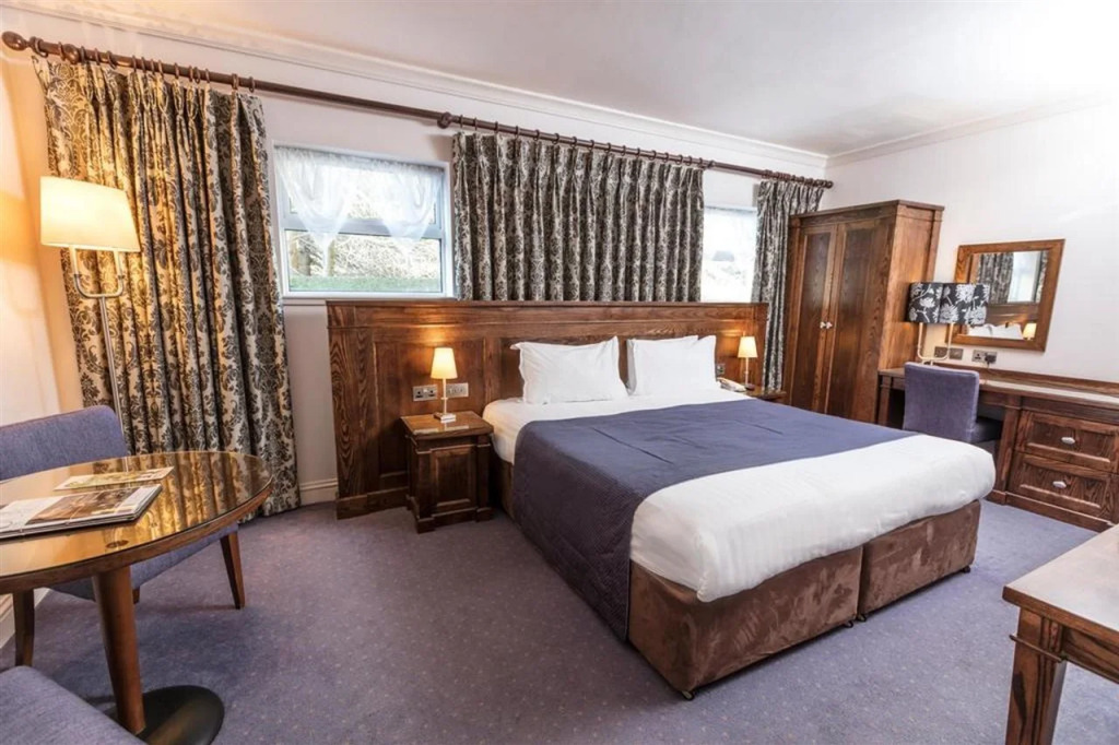 The Lansdowne Hotel