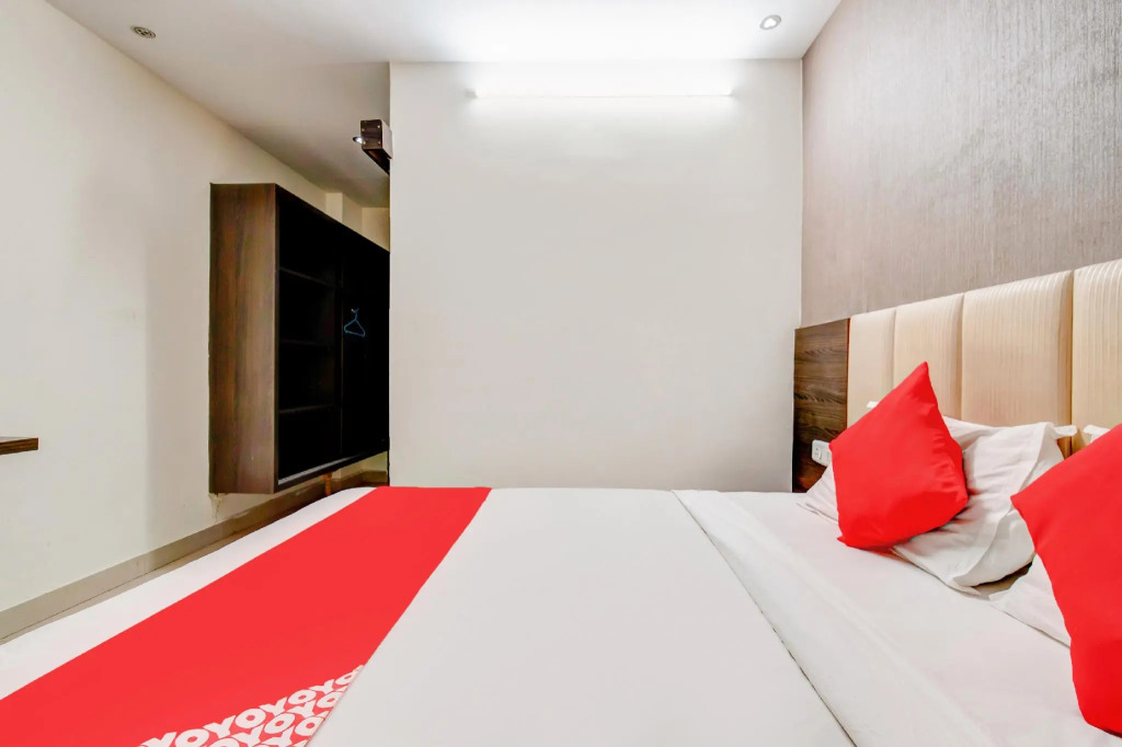 OYO 78835 Hotel Royal Grand