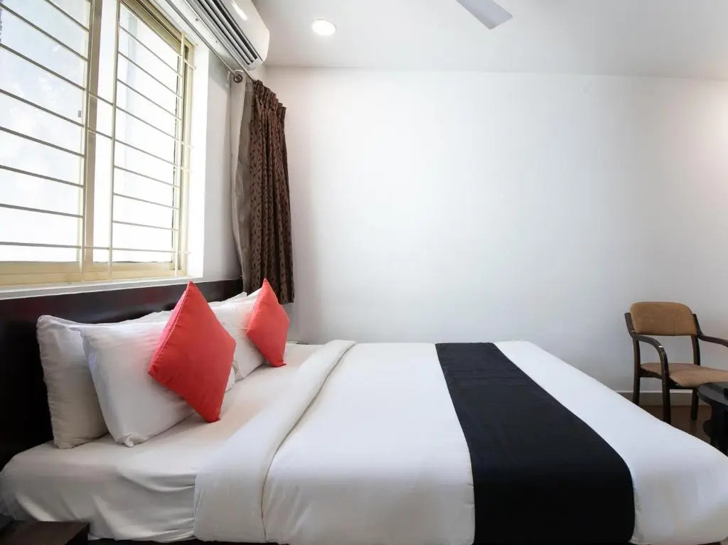 Capital O 70516 Hotel Scarlet